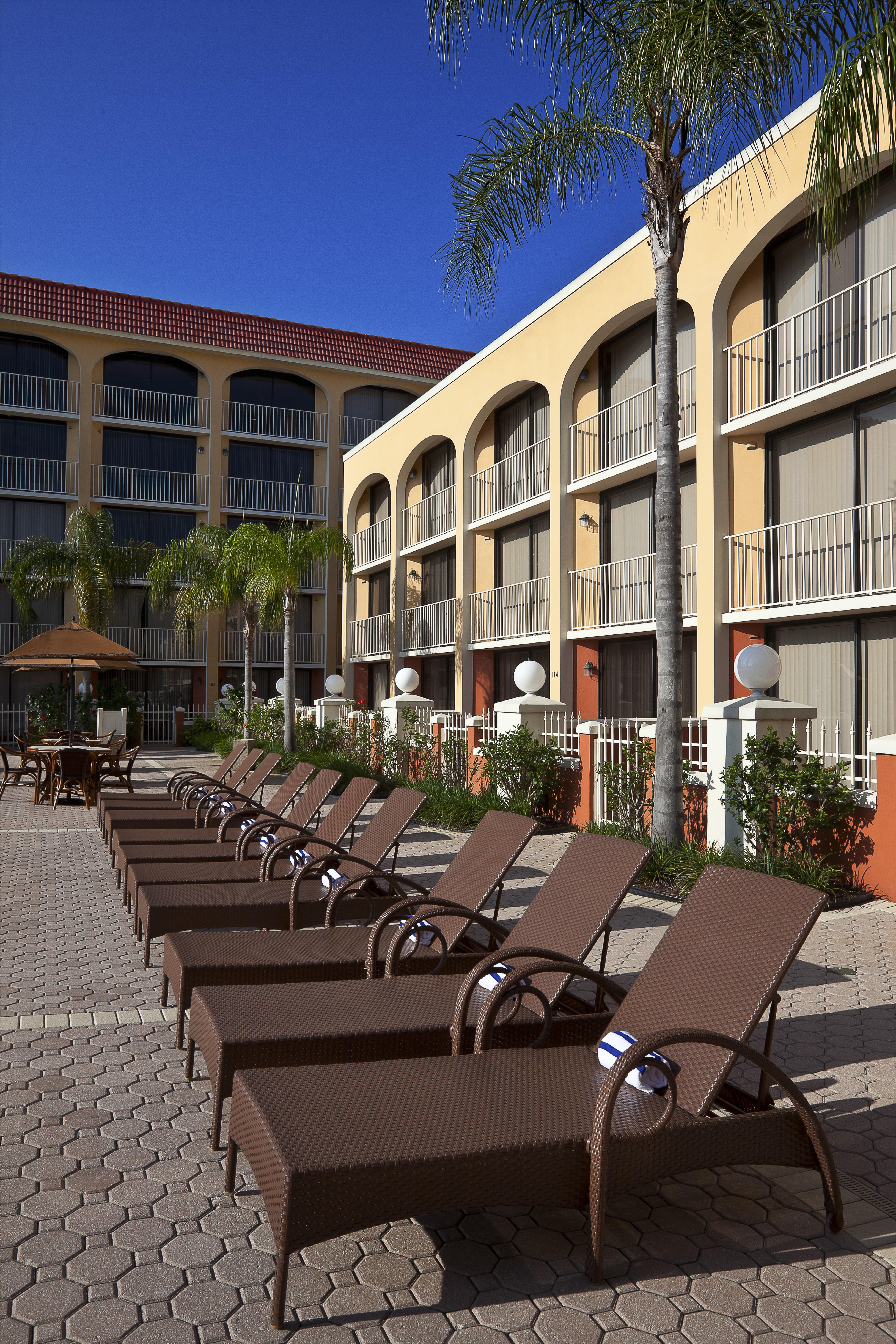 Westgate Towers Hotel Four Corners Bagian luar foto