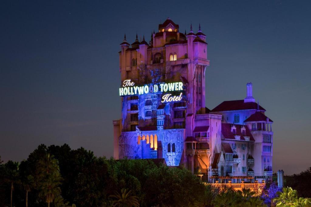 Westgate Towers Hotel Four Corners Bagian luar foto